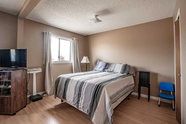 11810 78 St, Home with 3 bedrooms, 2 bathrooms and 4 parking in Peace River AB | Image 19