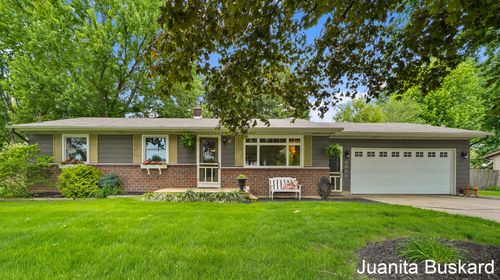 3033 New Holland St, Hudsonville, MI, 49426-8837 | Card Image
