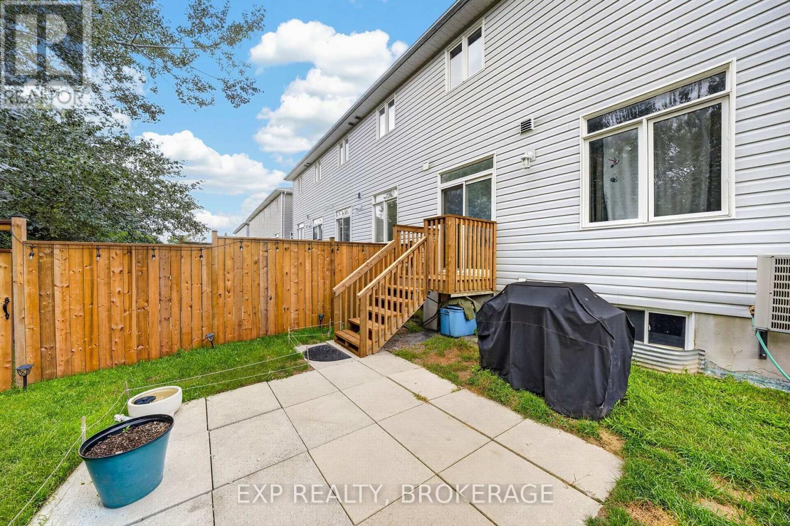 Residential in Kingston (City Northwest) 5
