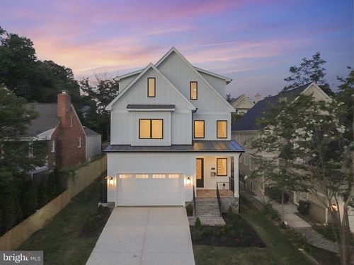 1905 N Taylor St, ARLINGTON, VA, 22207-3119 | Card Image