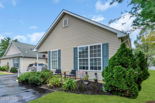 7 Fennel Ct, Manchester, NJ, 08759-5171 | Card Image