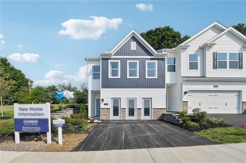 200 Paddock Ln, Harmony, PA, 16037-7808 | Card Image