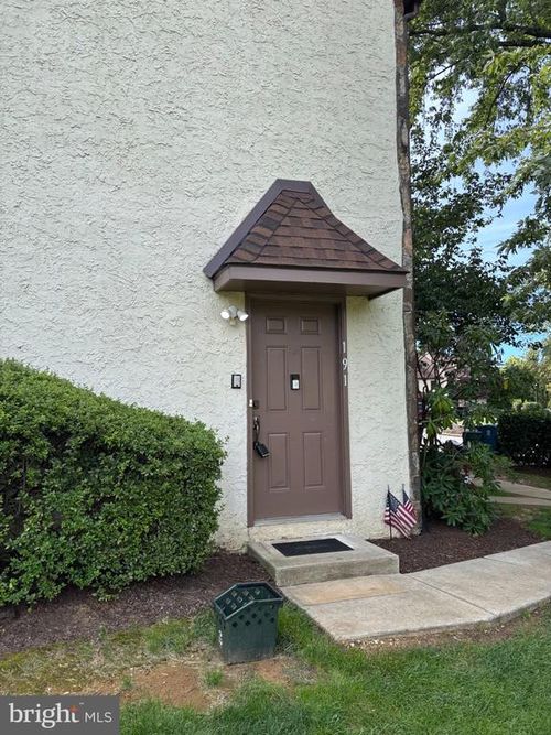 191-191 Stirling Ct, WEST CHESTER, PA, 19380-1385 | Card Image