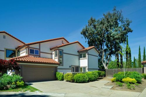 139 El Olivar, Los Gatos, CA, 95032-1172 | Card Image