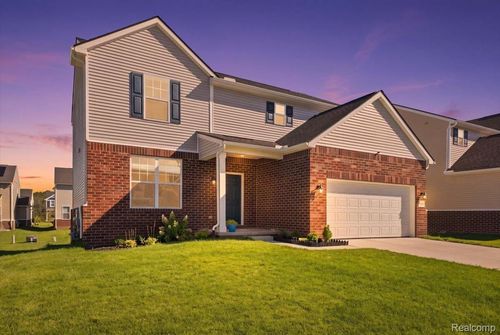 58802 Falabella Dr, South Lyon, MI, 48178-7129 | Card Image