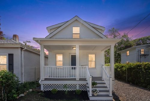 42 Riverside Ave, Swansea, MA, 02777-1710 | Card Image