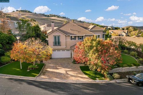 995 Rosehedge Court, Concord, CA, 94521 | Card Image