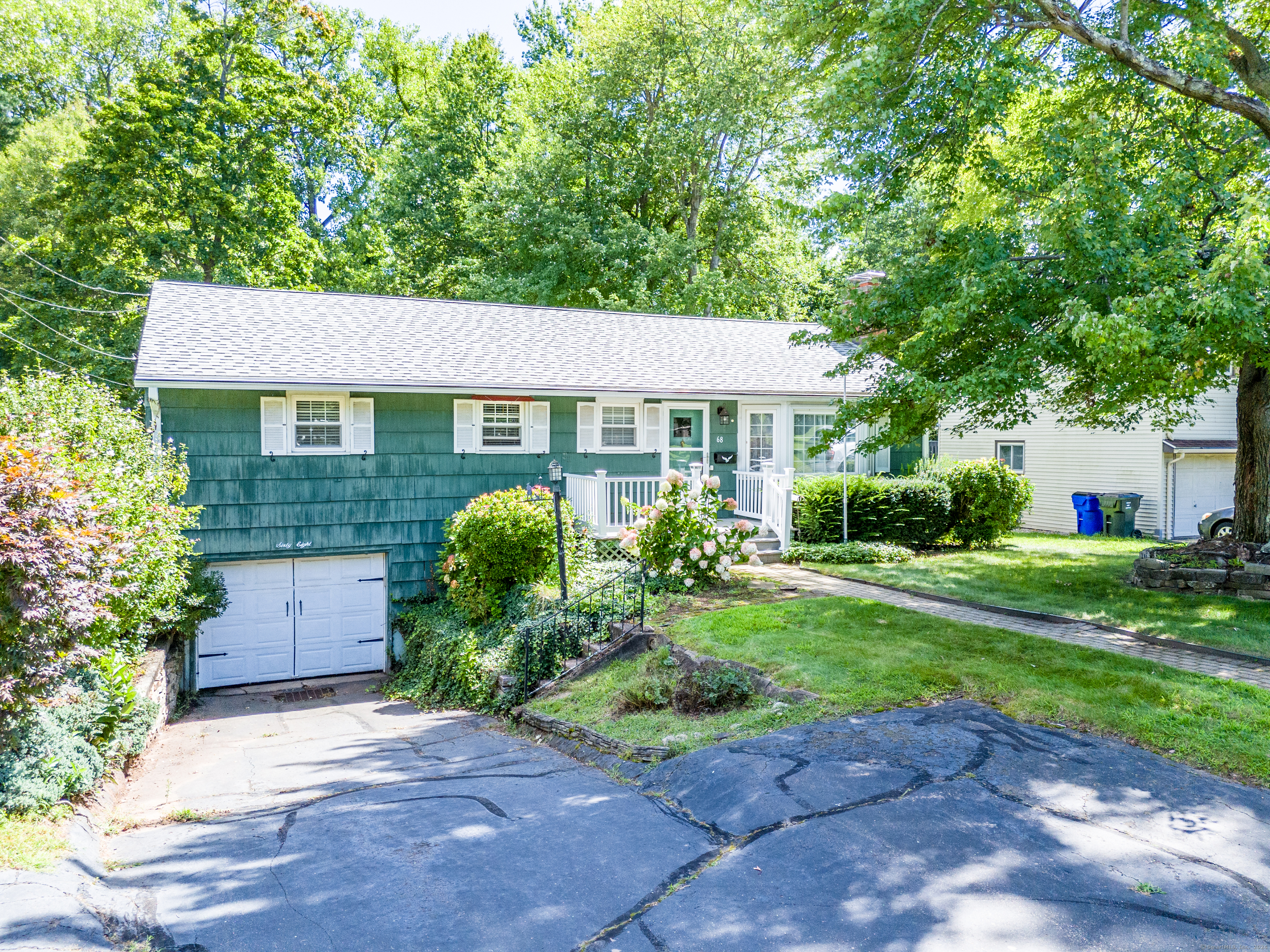 Wolcott Rd, West Hartford, CT 06110