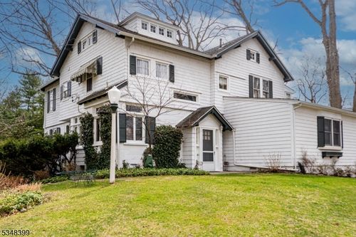 5 Oak Ridge Rd, Caldwell, NJ, 07006-5810 | Card Image