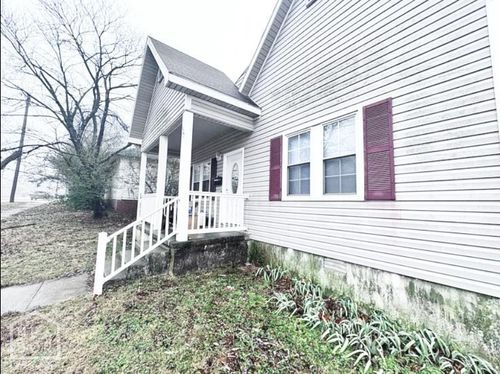 607 Warner, Jonesboro, AR, 72401 | Card Image