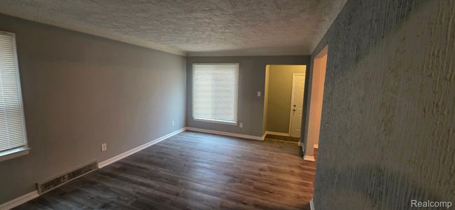 17217 Shaftsbury Ave, House other with 3 bedrooms, 1 bathrooms and null parking in Detroit MI | Image 8