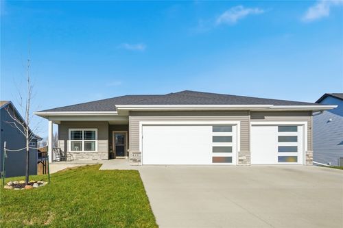 812 Old Mill Ln, Solon, IA, 52333-9485 | Card Image