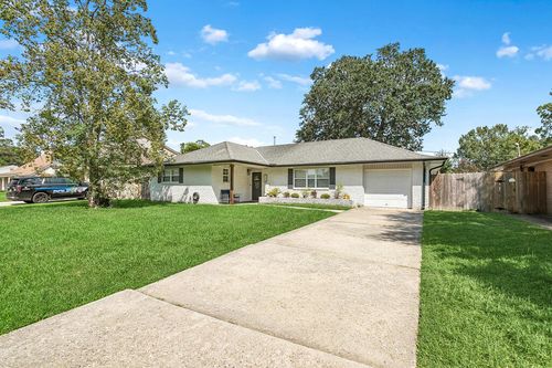 118 Matthews Dr, Slidell, LA, 70458-1538 | Card Image