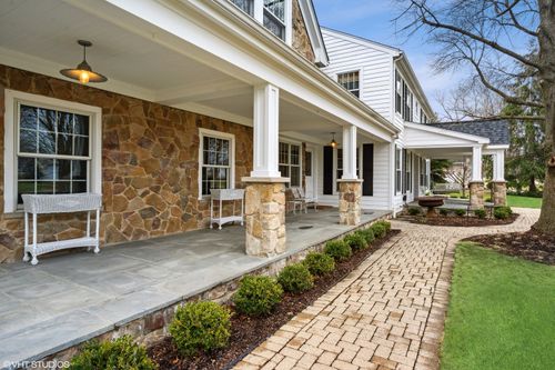 450 Tower Rd, Barrington, IL, 60010-4148 | Card Image