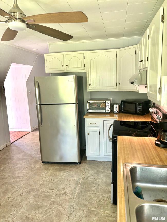 286 Kochs Ln, House other with 2 bedrooms, 2 bathrooms and null parking in Meredosia IL | Image 46