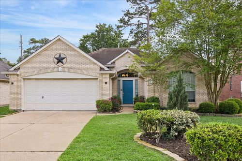 10719 Knoll Bend Ln, Houston, TX, 77070-5249 | Card Image