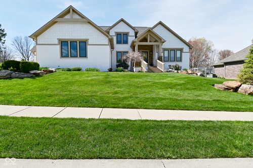 728 Christin Ct, Plainfield, IN, 46168-2090 | Card Image