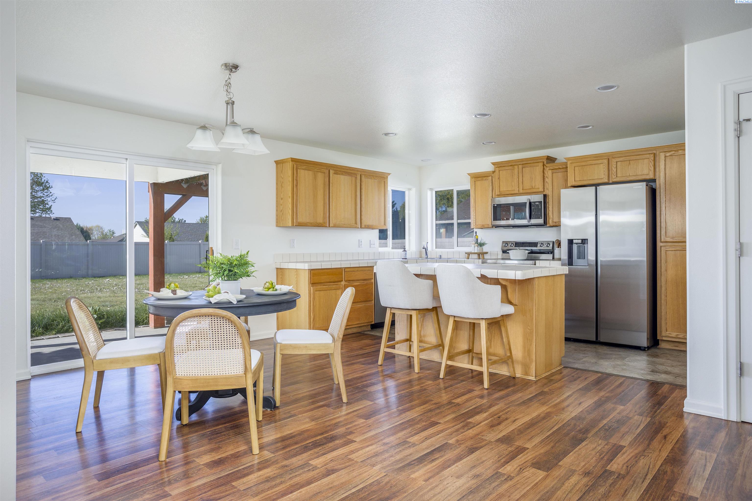 Snoqualmie Dr, Pasco, WA 99301