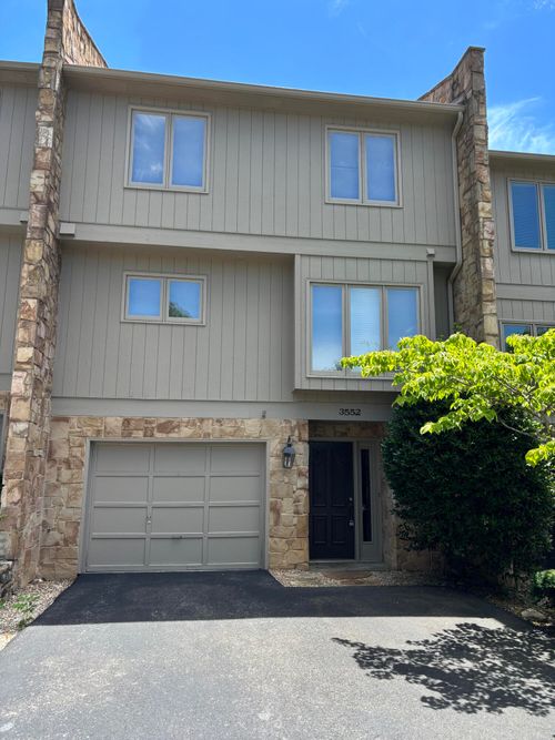 3552 Londonderry Ln, Roanoke, VA, 24018-5070 | Card Image