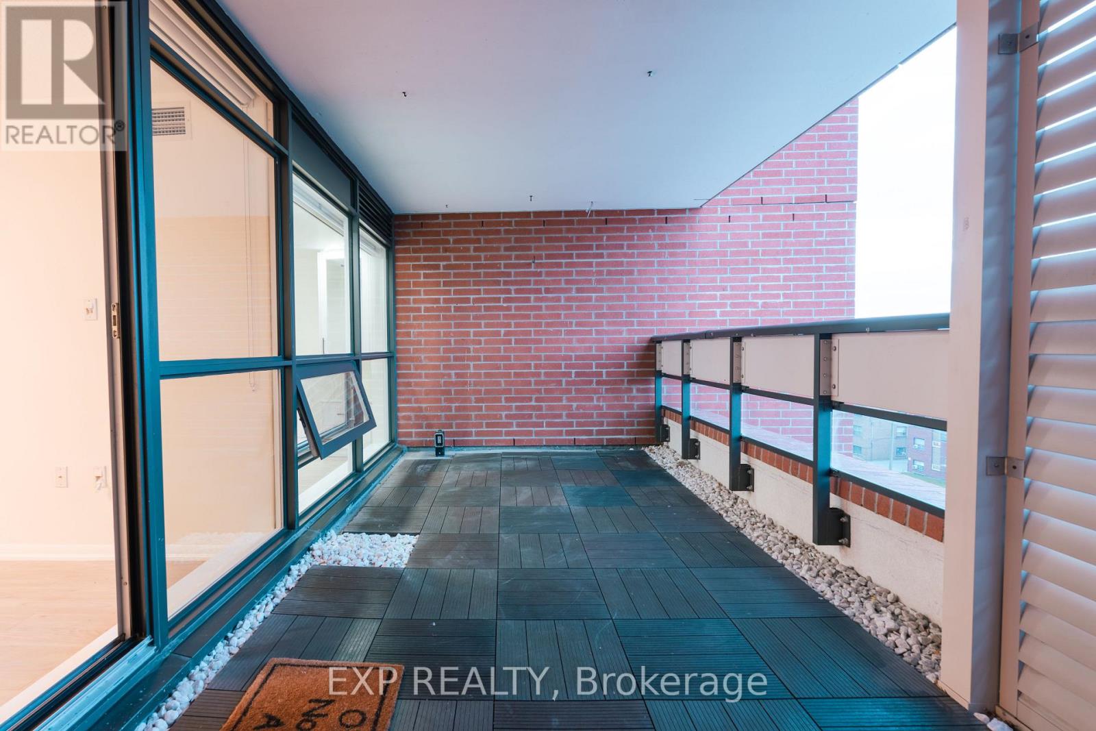 Residential Lease in Toronto (Yorkdale-Glen Park) 3