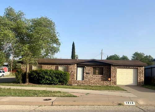 1518 Stadium Ave, Big Spring, TX, 79720-3750 | Card Image