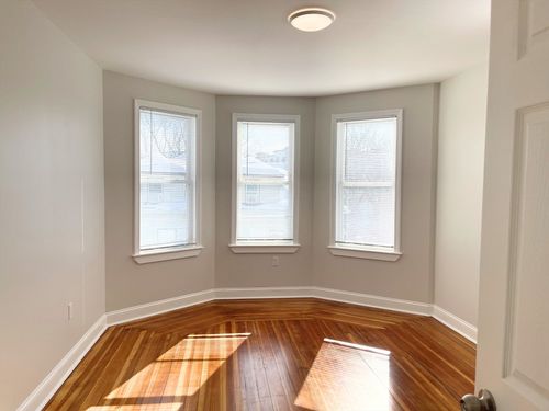 apt-3-25 Bennett St, Beverly, MA, 01915-3287 | Card Image