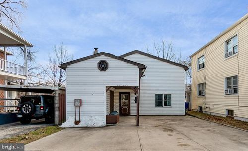 31 E Water St, GETTYSBURG, PA, 17325-1834 | Card Image