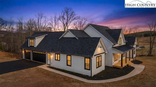 20 Busic Rdg, Sparta, NC, 28675-9673 | Card Image