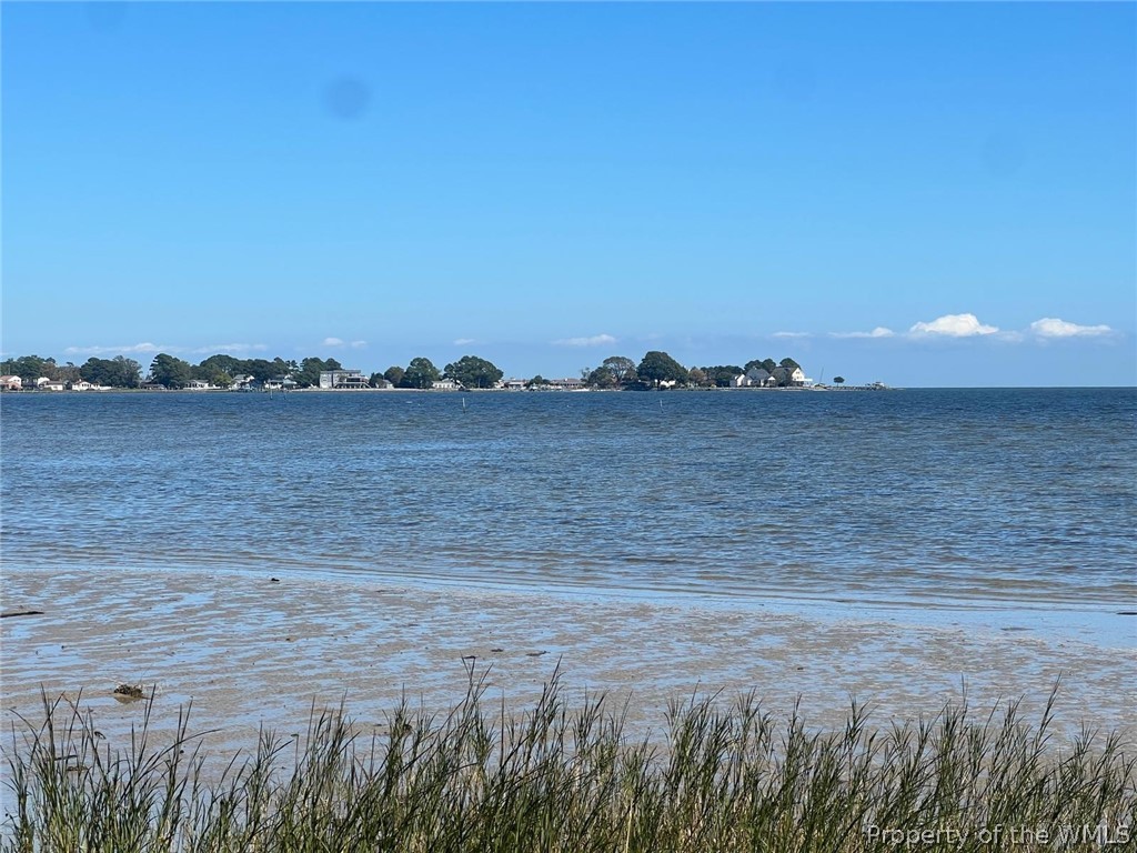 Land in Yorktown 4