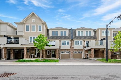 933 Apple Hill Lane, Kitchener, ON, N2R0L7 | Card Image