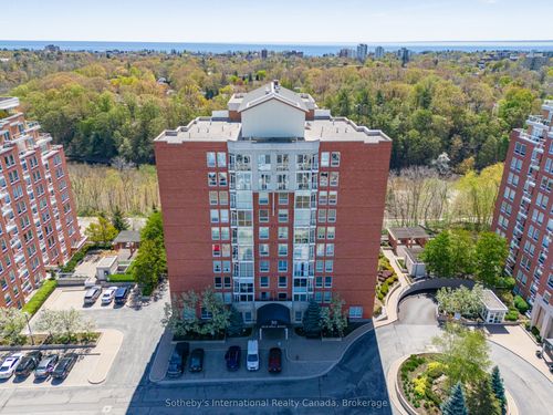 105-50 Old Mill Rd, Oakville, ON, L6J7W1 | Card Image