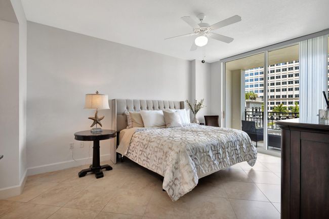 APT-504 - 550 Okeechobee Blvd, Condo with 2 bedrooms, 2 bathrooms and null parking in West Palm Beach FL | Image 10