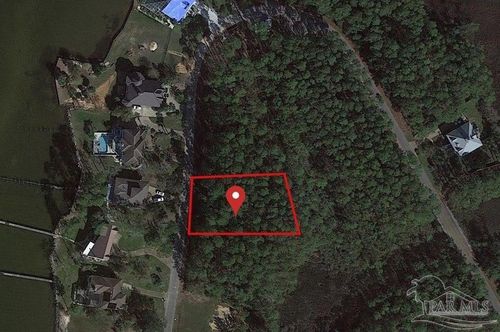 4533 Bayside Dr, Milton, FL, 32583-8423 | Card Image