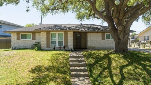 10733 Timbergrove Ln, Corpus Christi, TX, 78410-2511 | Card Image