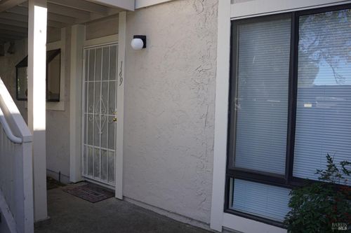 149-900 Southampton Rd, Benicia, CA, 94510-1840 | Card Image