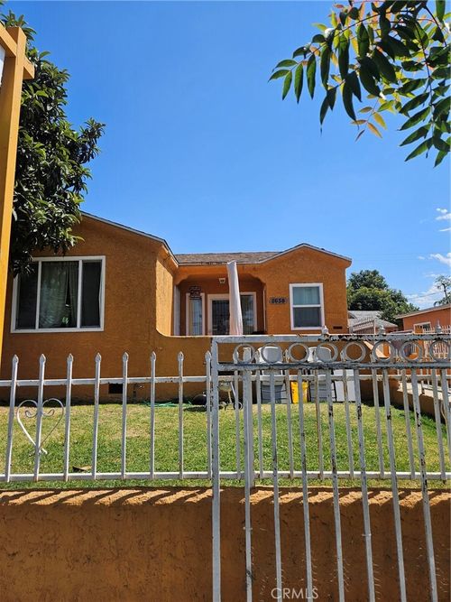 2638 Iowa Ave, South Gate, CA, 90280-4008 | Card Image