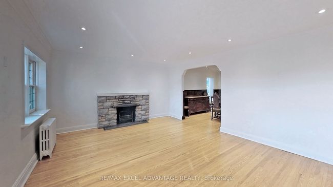 2 Sandringham Dr, House other with 4 bedrooms, 3 bathrooms and 6 parking in North York ON | Image 20