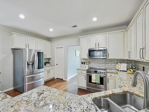5004 Rain Forest Dr, McKinney, TX, 75070-9400 | Card Image