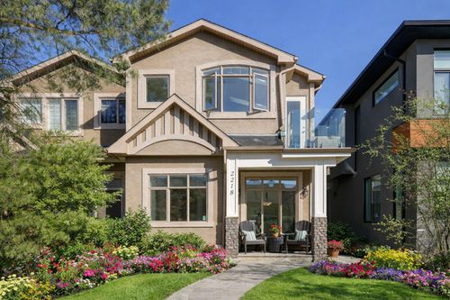 2218 1 Ave Nw, Calgary, AB, T2N0B7 | Card Image