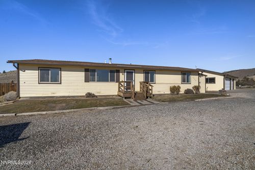 5725 Jim Denning Way, Sun Valley, NV, 89433-7300 | Card Image