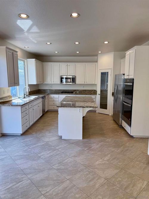 1892 Meeks Bay Dr, Chula Vista, CA, 91913-1651 | Card Image
