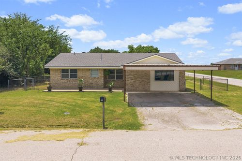 115 Laurel St, Lone grove, OK, 73443-6158 | Card Image