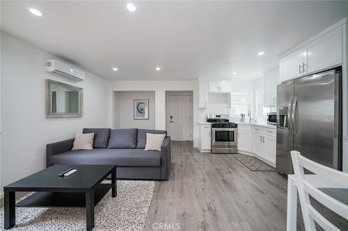 a-409 W Harvard St, Glendale, CA, 91204-1204 | Card Image