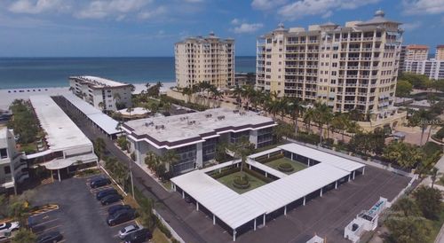 203-2100 Benjamin Franklin Dr, Sarasota, FL, 34236-2333 | Card Image