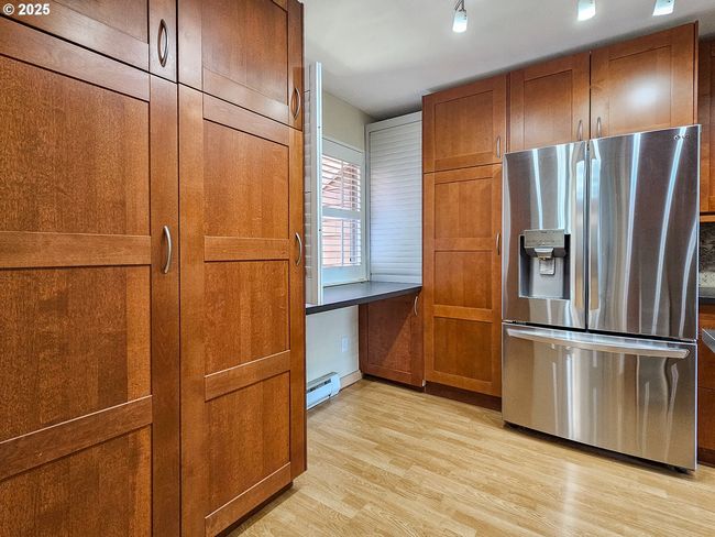 BLDG-25 - 213 Oswego Smt, Condo with 2 bedrooms, 2 bathrooms and 1 parking in Lake Oswego OR | Image 13