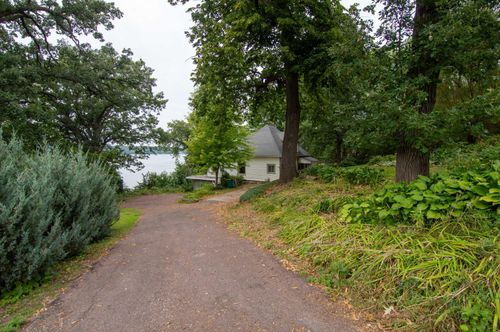 609 Lakeshore Dr, Ortonville, MN, 56278-1007 | Card Image