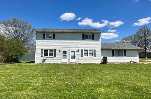 233 Brunswick Dr, Elyria, OH, 44035-4623 | Card Image