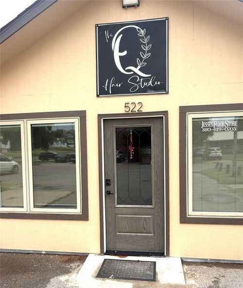 522 N State St, Weatherford, OK, 73096-5123 | Card Image