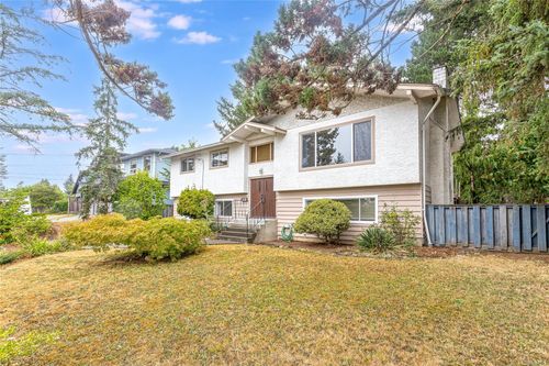 5861 Sycamore St, Duncan, BC, V9L3E3 | Card Image