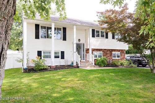 33 Country Club Dr, Neptune, NJ, 07753-3010 | Card Image